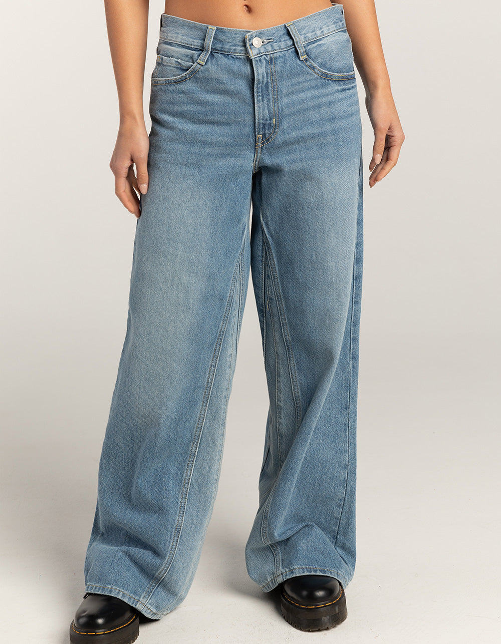 LEVI'S WOMEN'S '94 BAGGY WIDE-LEG JEANS - What else can I say - Sun Diego Boardshop