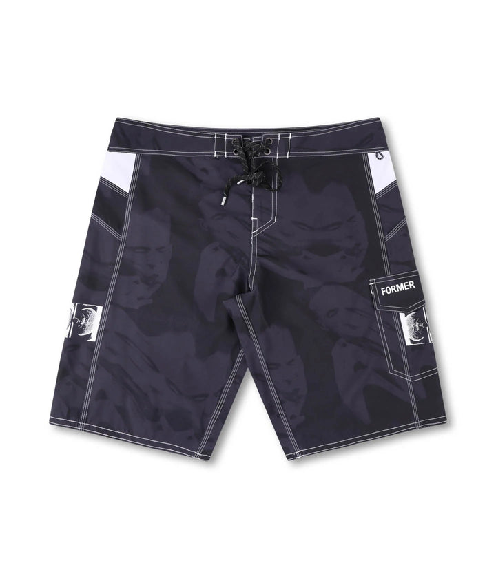 Former Distort Tracer 20.5" Trunk - Black - Sun Diego Boardshop