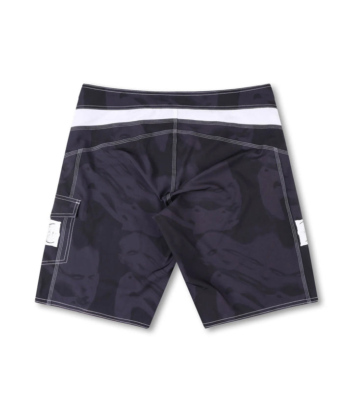 Former Distort Tracer 20.5" Trunk - Black - Sun Diego Boardshop