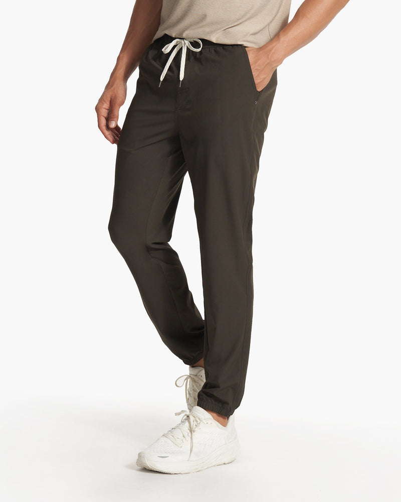 VUORI Kore Jogger - DARK OREGANO | Sun Diego Boardshops