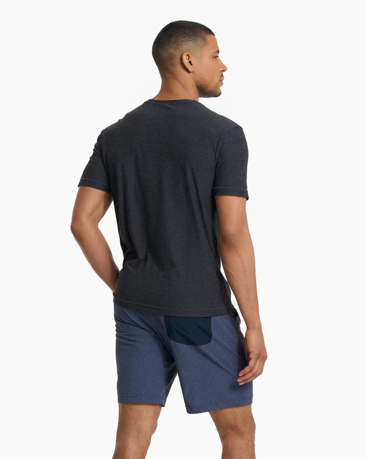 Vuori Strato Tech Tee - Charcoal Heather - Sun Diego Boardshop