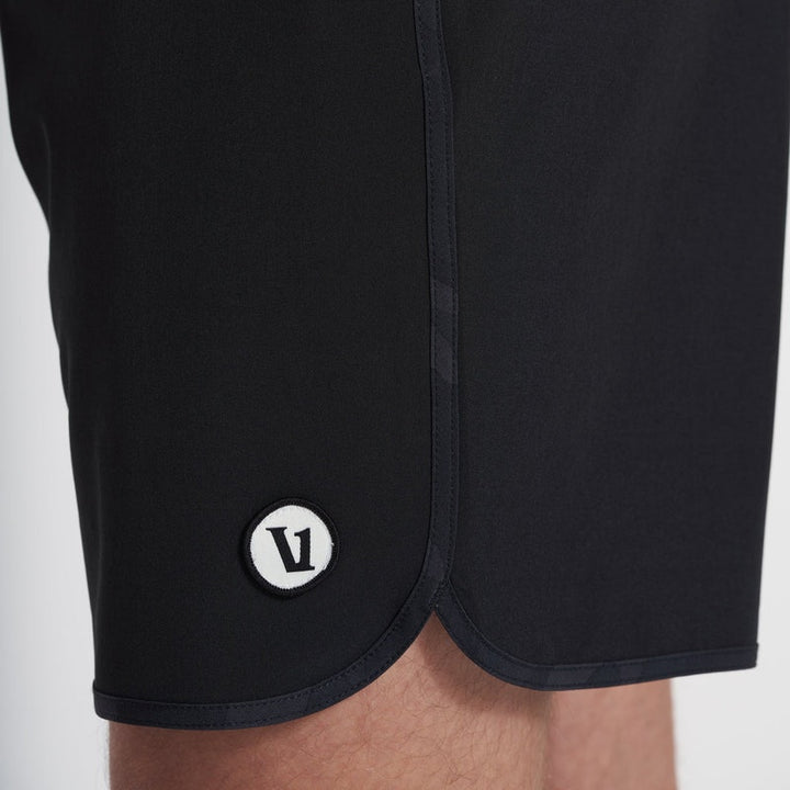 Vuori Cruise Boardshort - Black - Sun Diego Boardshop