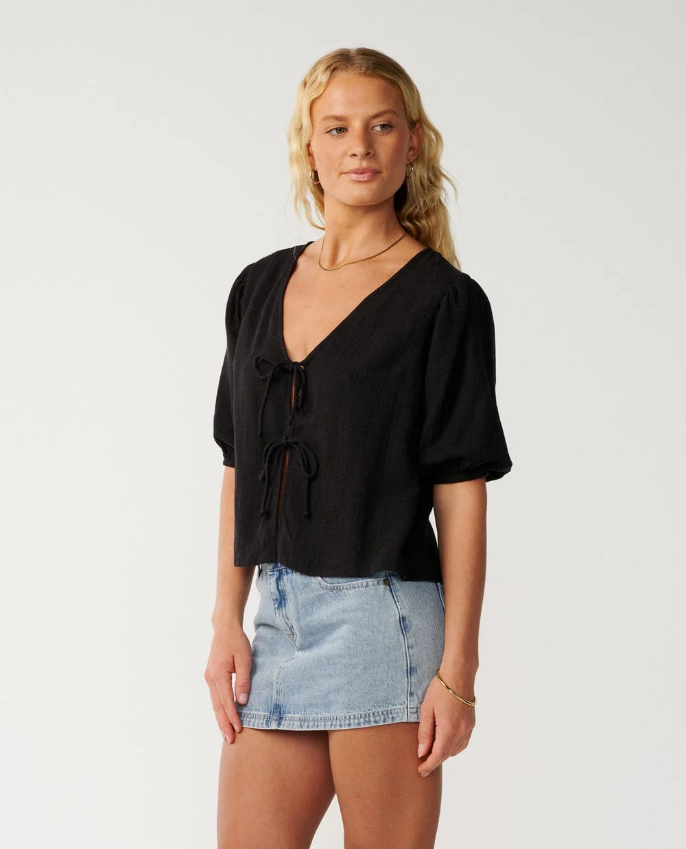 Rip Curl Women's Vibe Surf Tie Front Top - Black - Sun Diego Boardshop