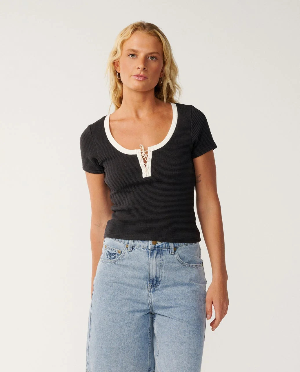 Rip Curl Women's Retro Swell Tee - Washed Black - Sun Diego Boardshop