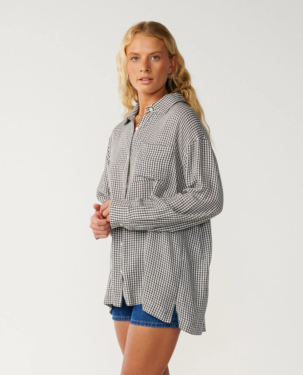 Rip Curl Women's Vibe Surf Long Sleeve Shirt - Black/Off White - Sun Diego Boardshop
