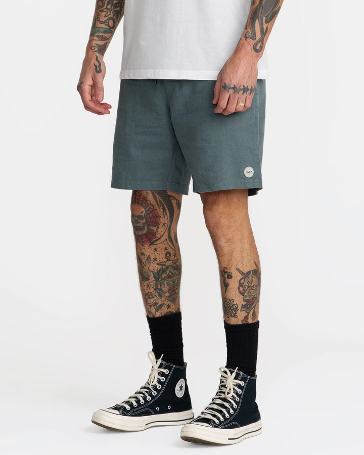 RVCA MEN'S SANDS ELASTIC 17" SHORT - BALSAM GREEN