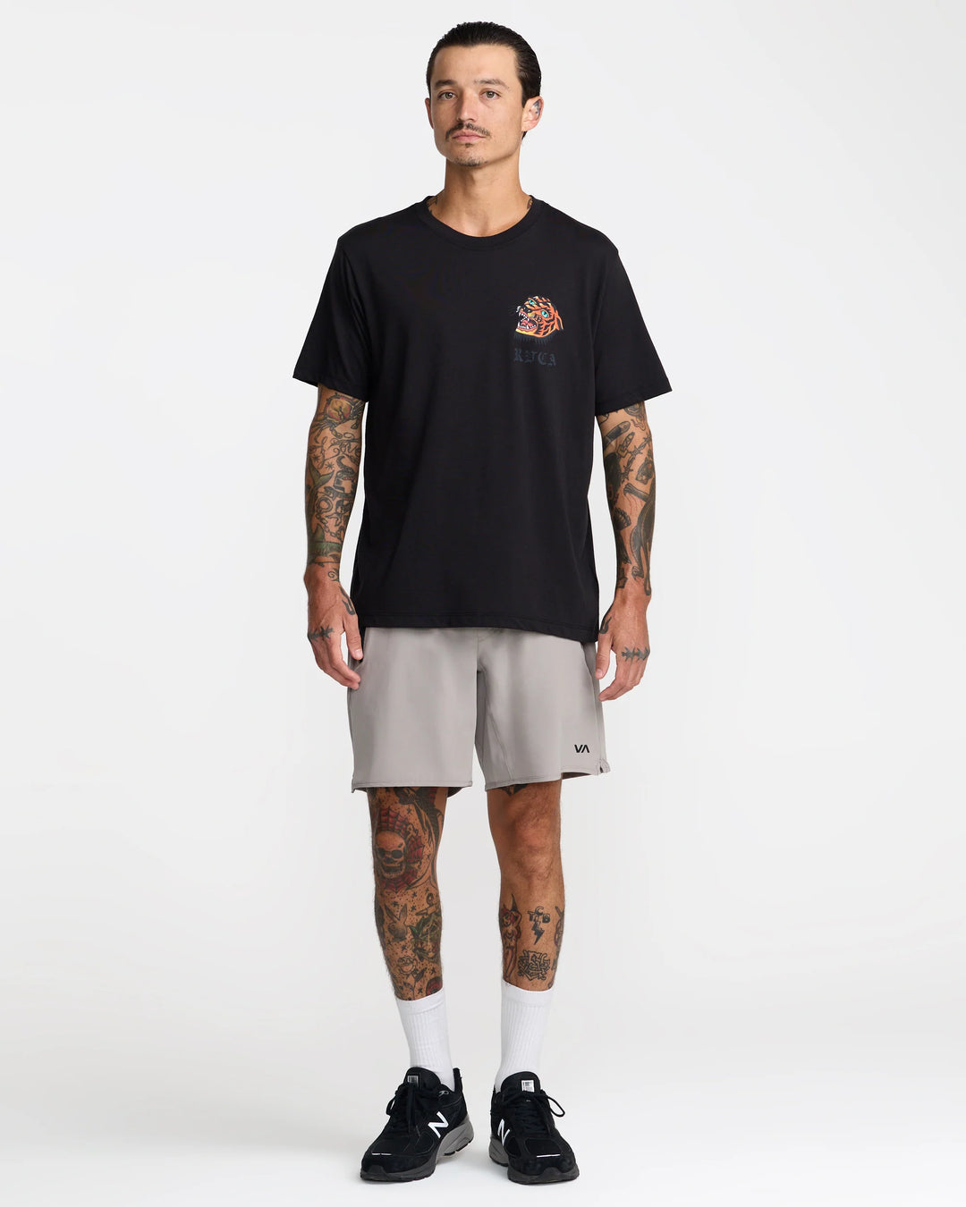 RVCA MEN'S YOGGER STRETCH 17" SHORT - BROWN STONE