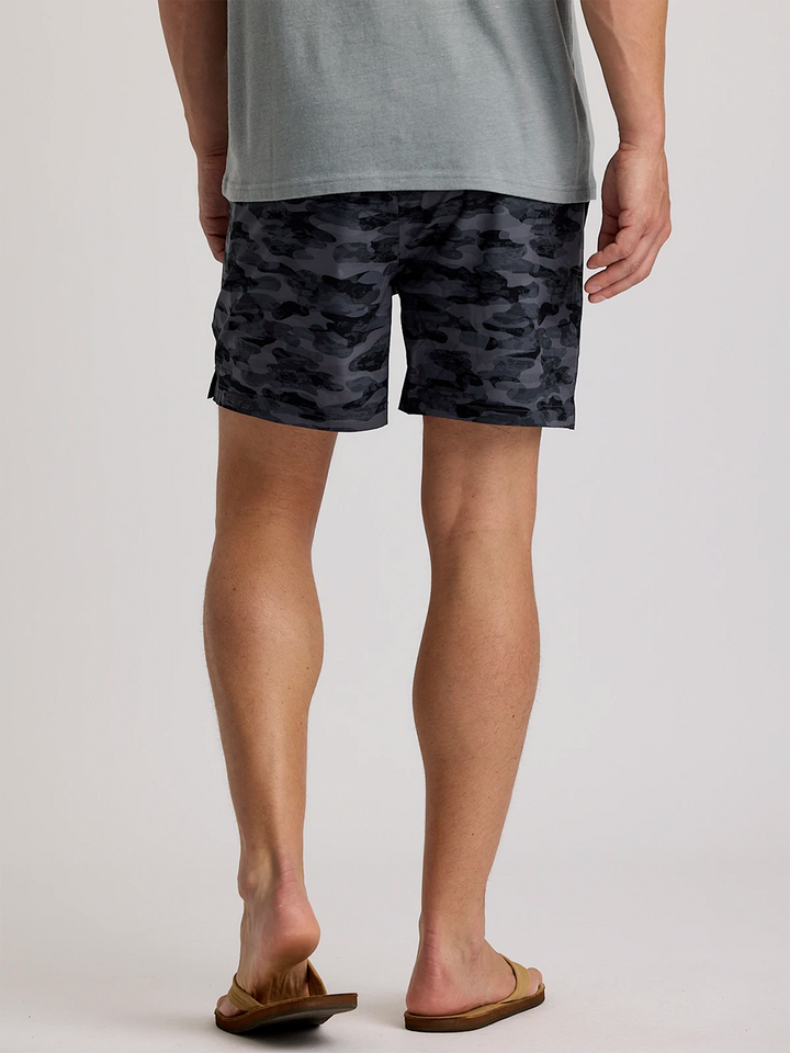Free Fly Bamboo Lined Active Breeze Short 5.5" - Seasmoke Camo Black - Sun Diego Boardshop