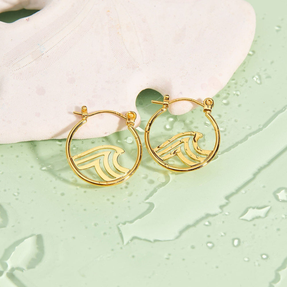 Pura Vida Bracelets Surfrider Gold Wave Hoop Earrings - GOLD - Sun Diego Boardshop