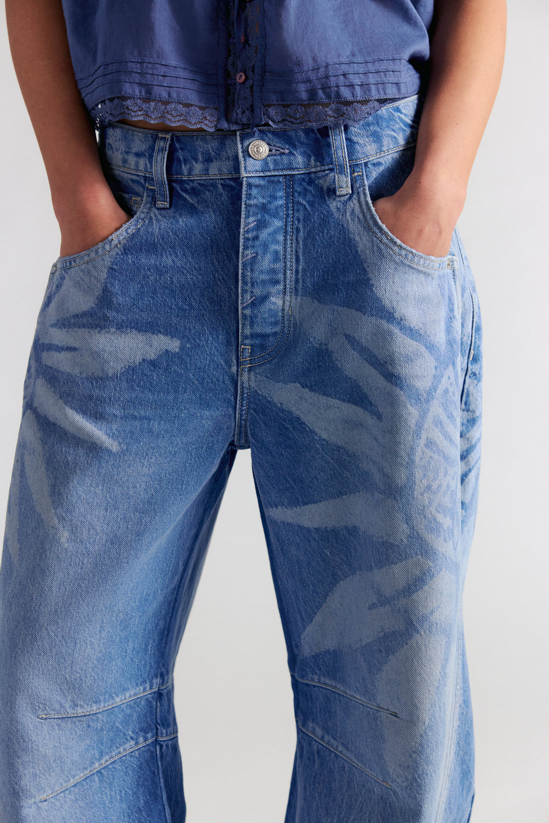 Free People Women's Good Luck Printed Barrel Jeans - Sun Fade - Sun Diego Boardshop