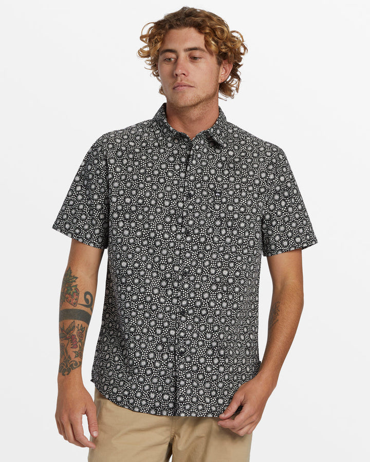 Quiksilver Apero Classic Short Sleeve Shirt - BLACK - Sun Diego Boardshop