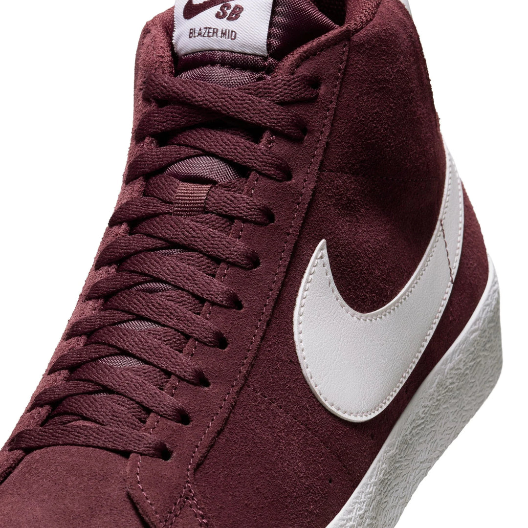 NIKE SB ZOOM BLAZER MID - BURGUNDY CRUSH/SUMMIT WHITE - 600 BURGANDY CRUSH/SUMMIT WHITE - Sun Diego Boardshop