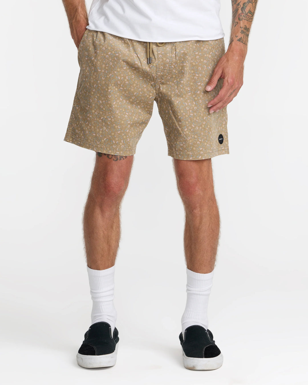 RVCA MEN'S ESCAPE ELASTIC CORD II SHORT - COYOTE