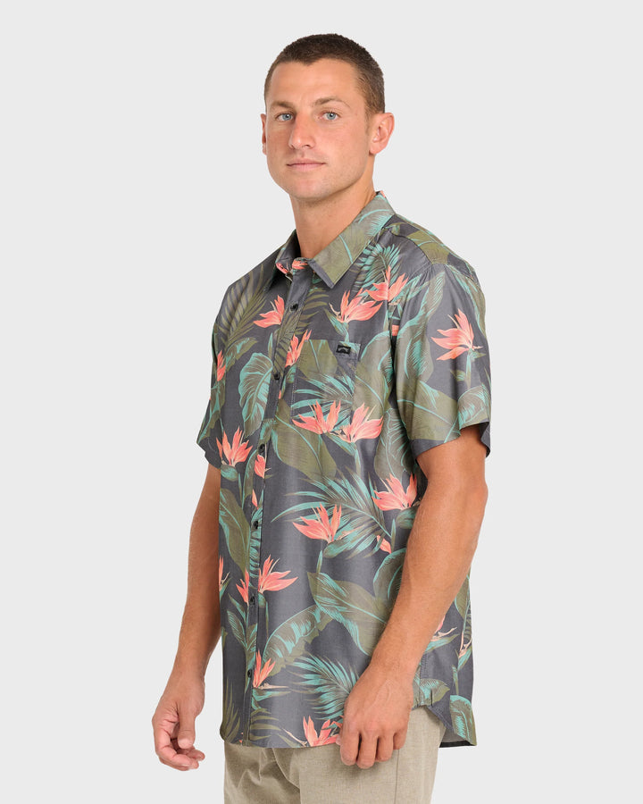 Billabong Men's Sundays Lounge Short Sleeve Woven Shirt - Phantom - Sun Diego Boardshop