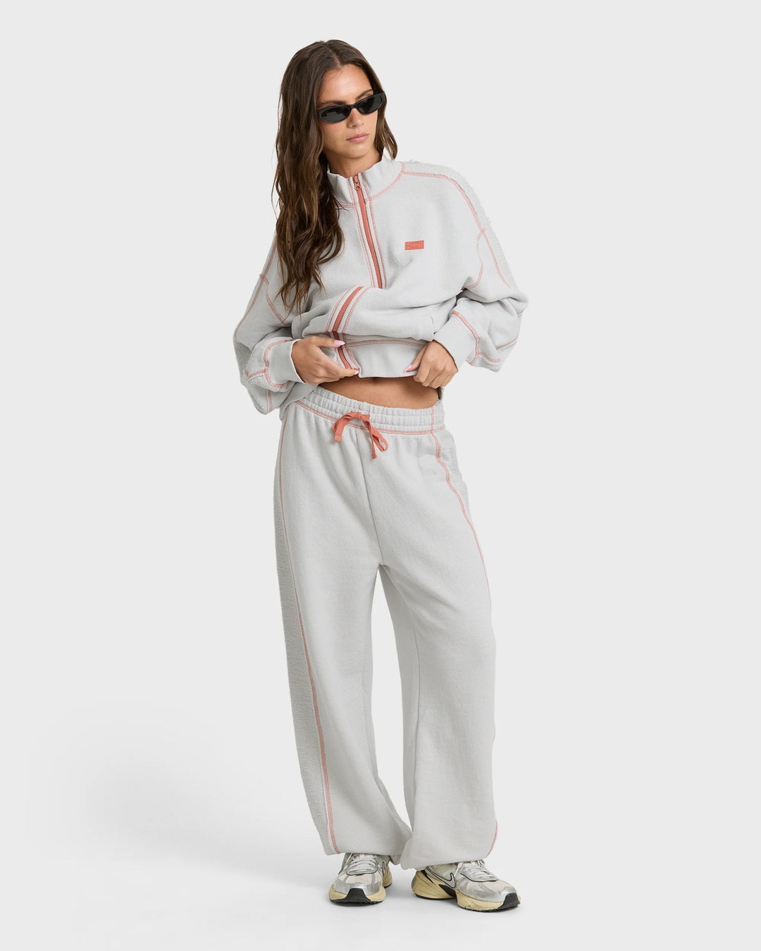 Billabong Women's Trail Side Fleece Sweatpants - Light Gray - Sun Diego Boardshop