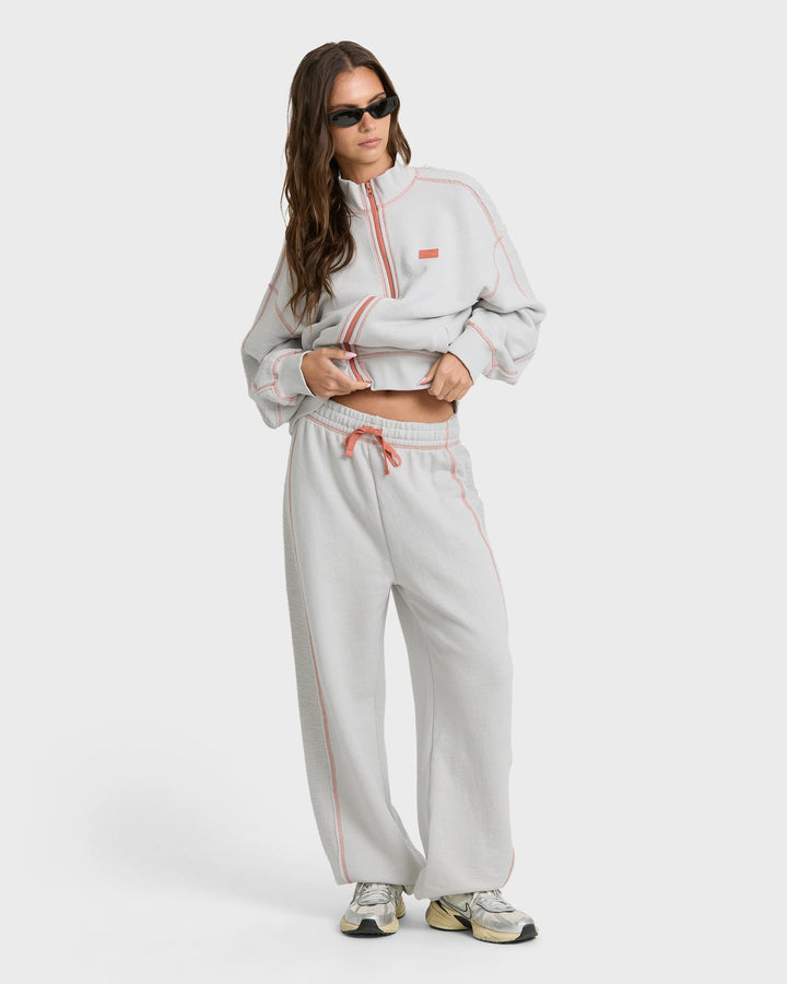Billabong Women's Trail Side Fleece Sweatpants - Light Gray - Sun Diego Boardshop