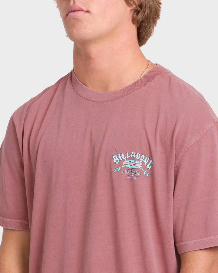 Billabong Men's Heritage Arch Wave Washed Premium Short Sleeve Cotton T-Shirt - Red Dahlia - Sun Diego Boardshop