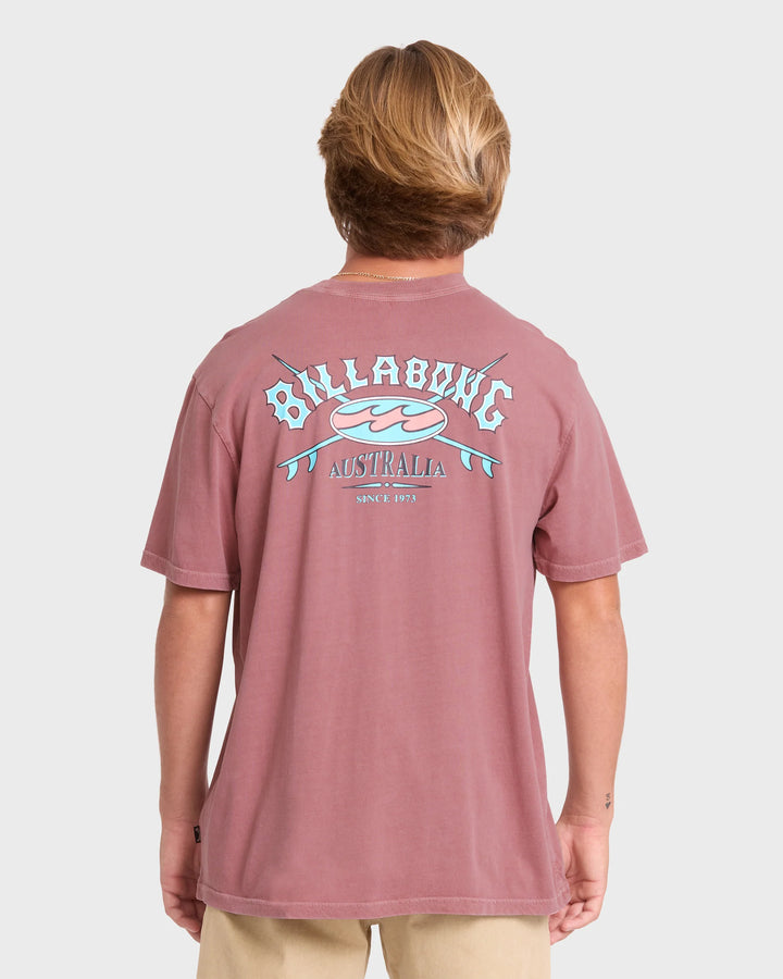 Billabong Men's Heritage Arch Wave Washed Premium Short Sleeve Cotton T-Shirt - Red Dahlia - Sun Diego Boardshop