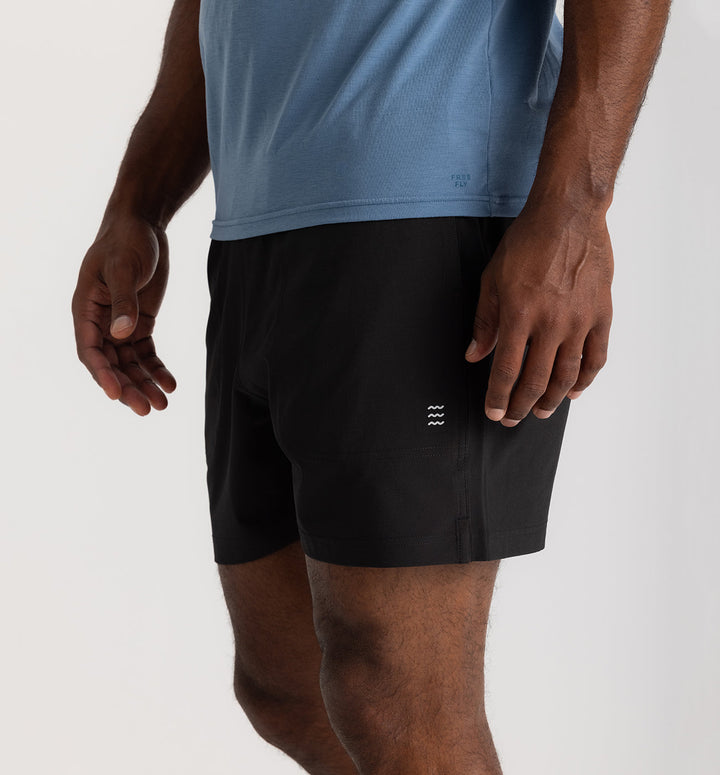 Free Fly Men's Bamboo-Lined Active Breeze Short – 5.5" - BLACK - Sun Diego Boardshop