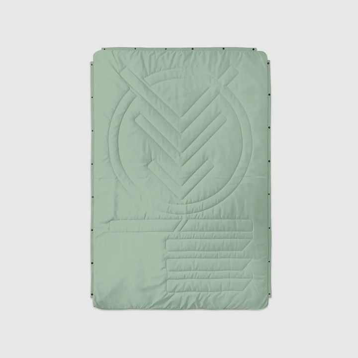VOITED CloudTouch Indoor/Outdoor Camping Blanket - Cameo Green - Sun Diego Boardshop