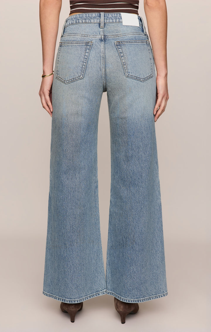 Z-Supply Women's The Stunner Mid-Rise Wide Denim - Downtown - Sun Diego Boardshop