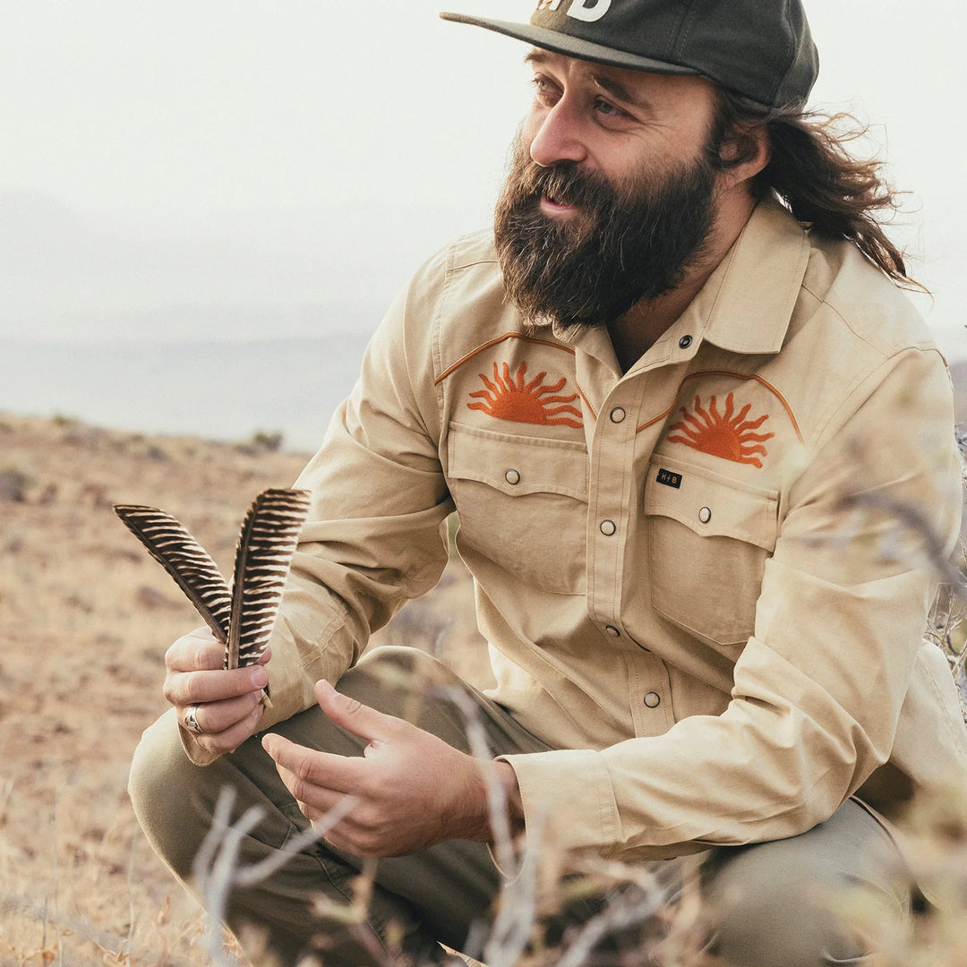 Howler Bros Crosscut Deluxe Snapshirt - El Sol: Gold