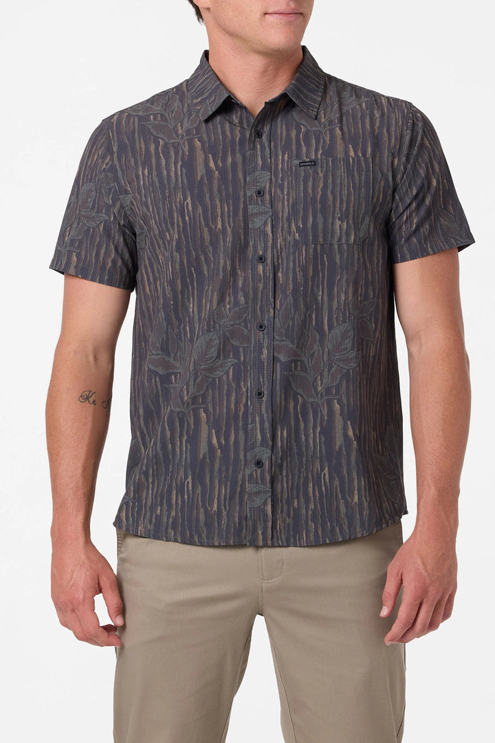 O'Neill Men's TRVLR Perforated Print Standard Shirt - Camo - Sun Diego Boardshop