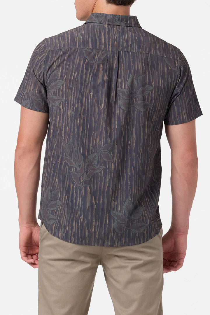 O'Neill Men's TRVLR Perforated Print Standard Shirt - Camo - Sun Diego Boardshop