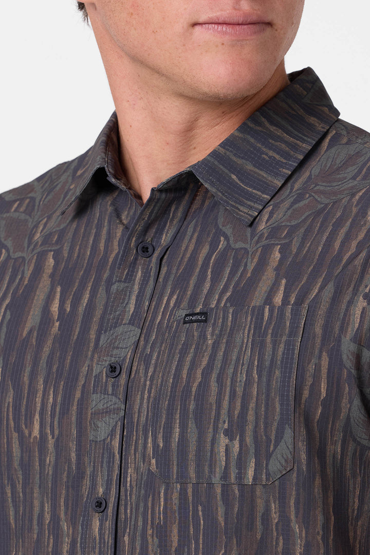 O'Neill Men's TRVLR Perforated Print Standard Shirt - Camo - Sun Diego Boardshop