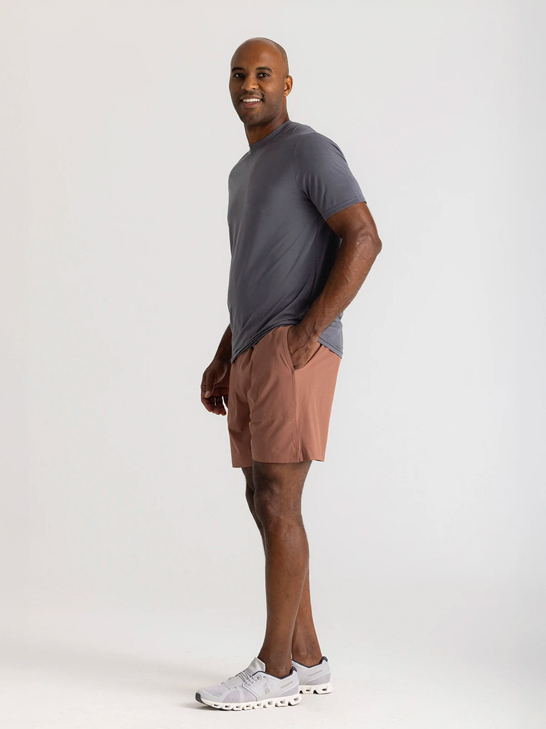 Free Fly Men'S Elevate Lightweight Tee - Smoke - Sun Diego Boardshop