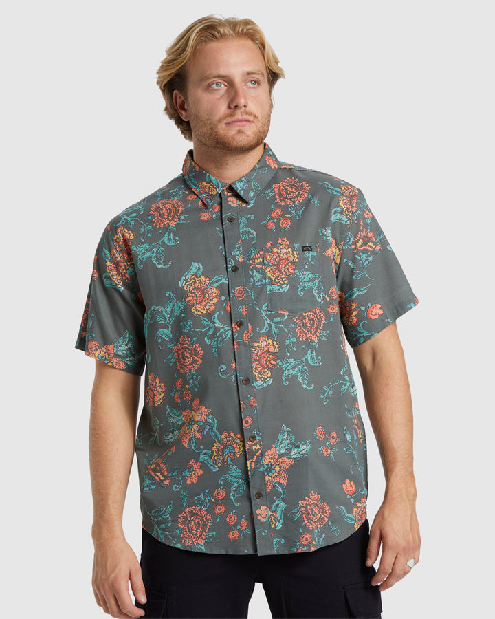 Billabong Sundays Short Sleeve Shirt - FOREST GREEN - Sun Diego Boardshop