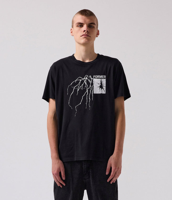 FORMER Scrawl T-Shirt - WASHED BLACK - Sun Diego Boardshop