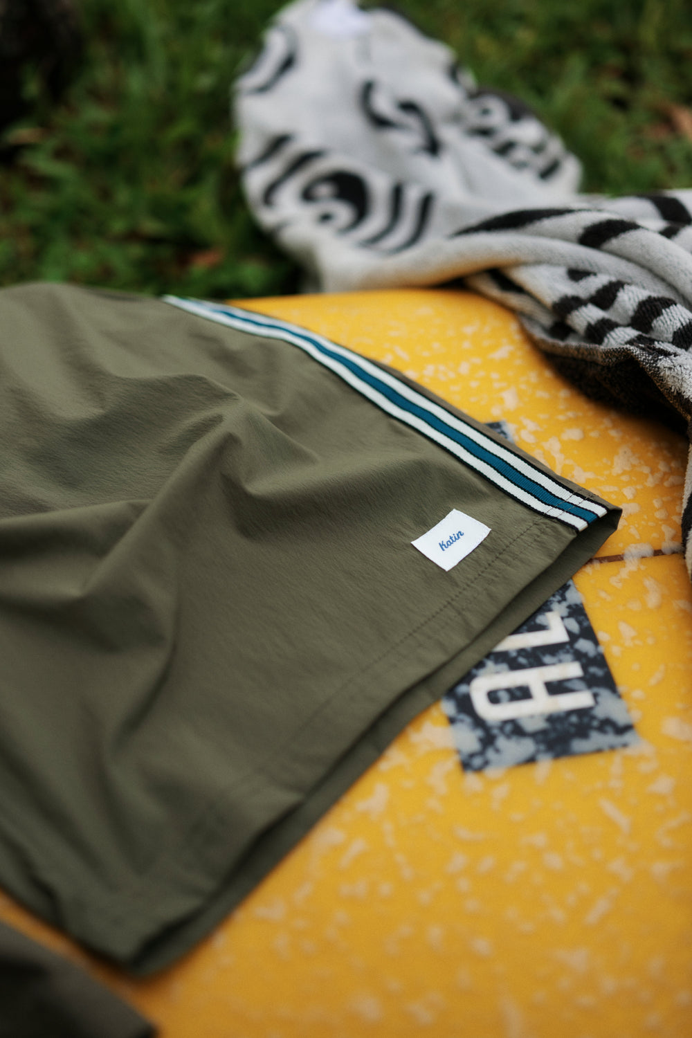 Katin Theo Trunk - Gravel - Sun Diego Boardshop