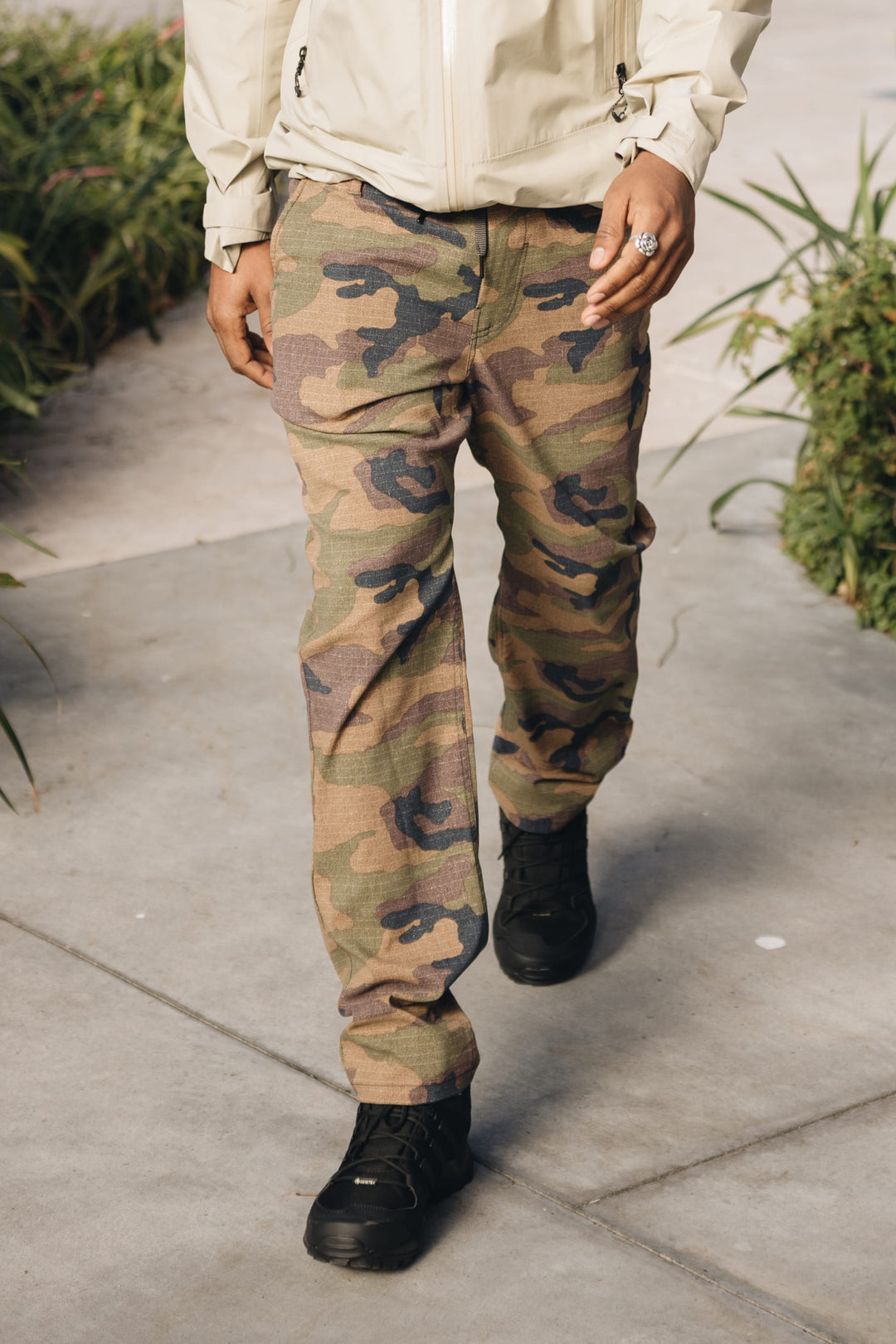686 EVERYWHERE PANT - RELAXED FIT - DARK CAMO - Sun Diego Boardshop