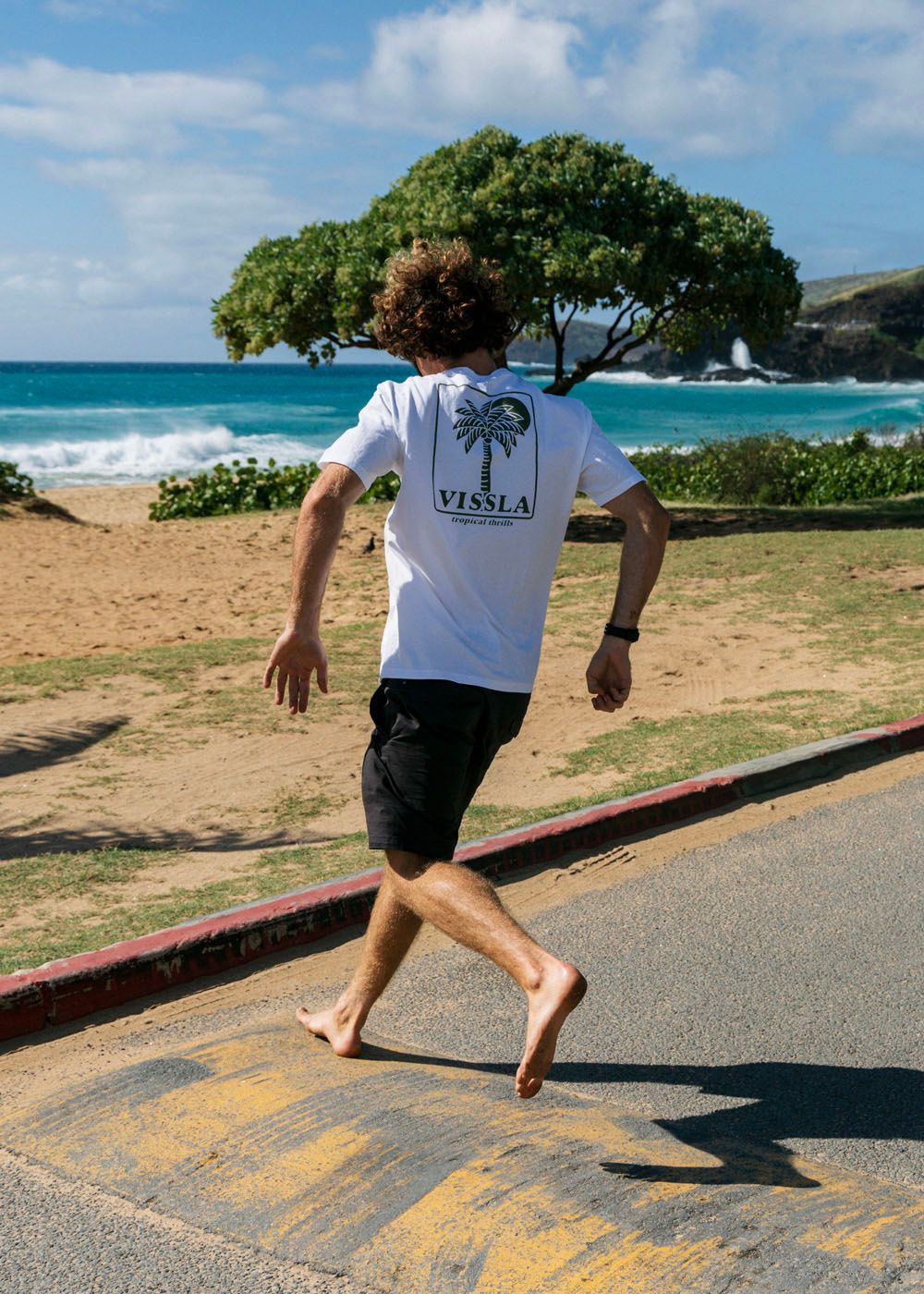 Vissla Tropical Thrills Premium Organic Pkt Tee - WHITE - Sun Diego Boardshop