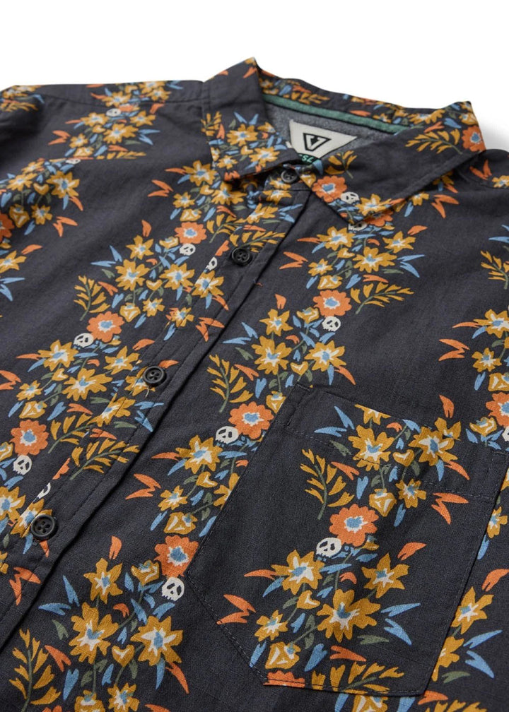 Vissla Men's Voodoo Vines Hybrid Eco Short Sleeve Shirt - Phantom