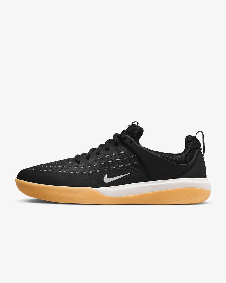 Nike SHOE NYJAH 3 - 001 BLACK/WHITE-BLACK-WHITE - Sun Diego Boardshop