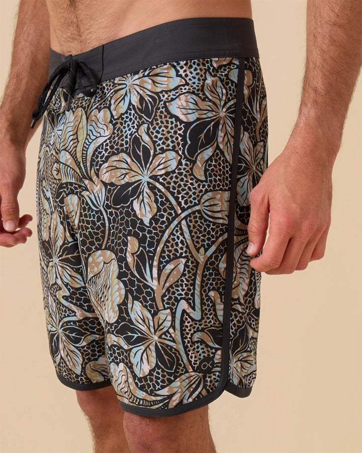 Outerknown Men's All Time Scallop Trunks - Dazedaloha Tropical Forest