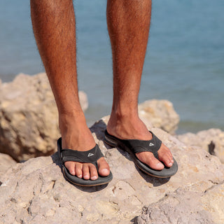 Reef Fanning - Black/Silver - Sun Diego Boardshop