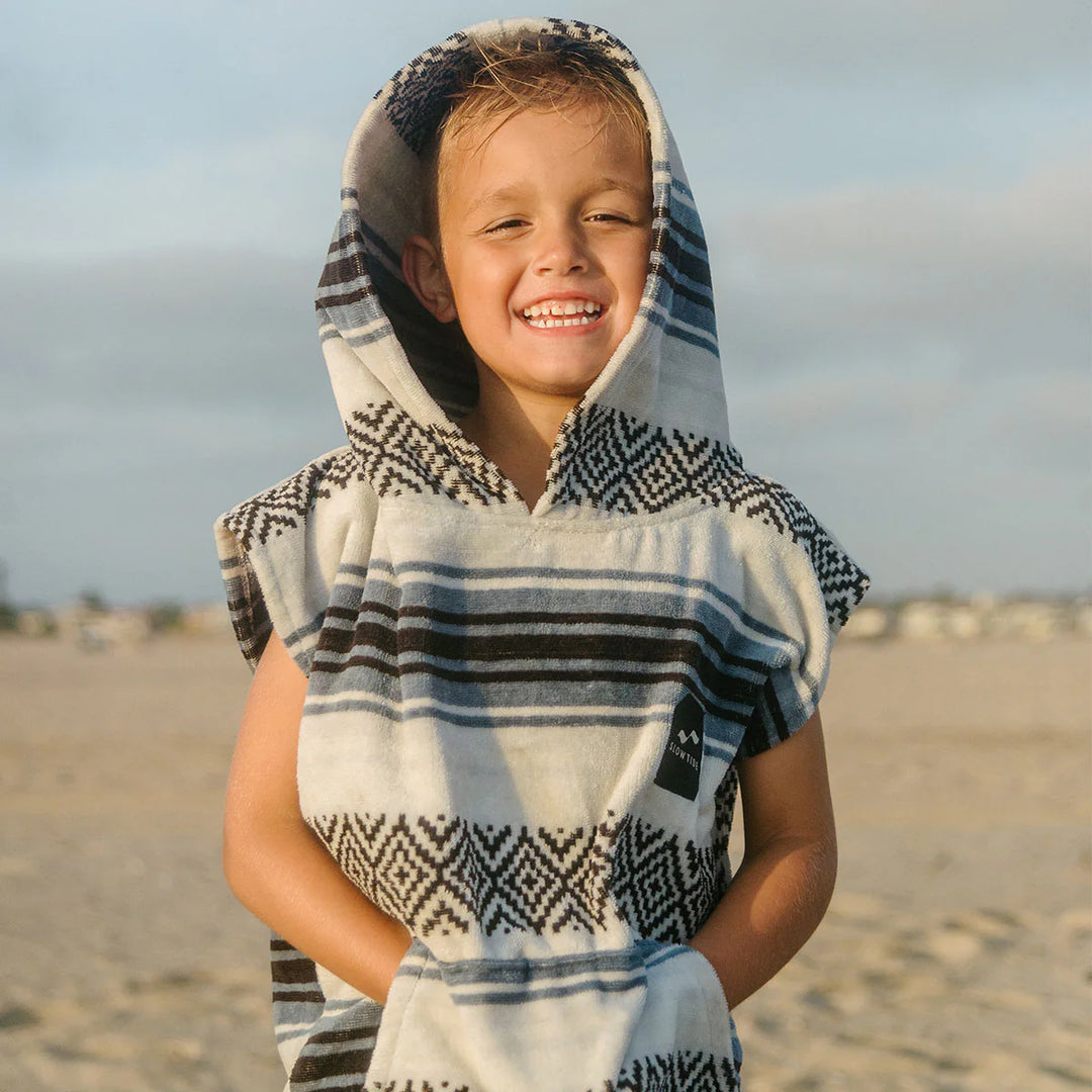 Slowtide Oso Kids Poncho - White