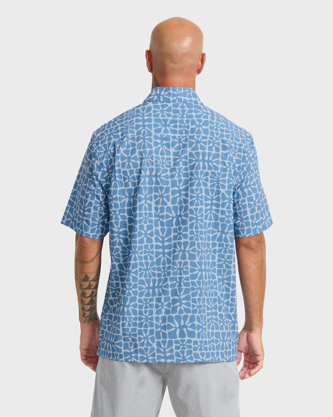 Quiksilver Men's Waterman Coral Sea Performance Short Sleeve Shirt - Skyway - Sun Diego Boardshop