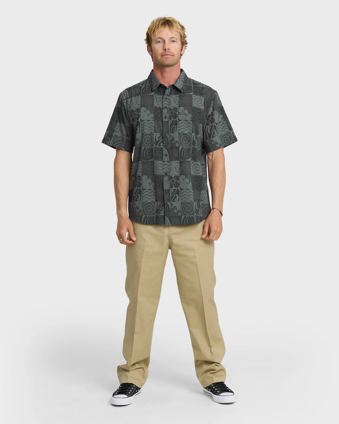 Quiksilver Men's Earth Geo Classic Stretch Short Sleeve Woven Shirt - Phantom - Sun Diego Boardshop