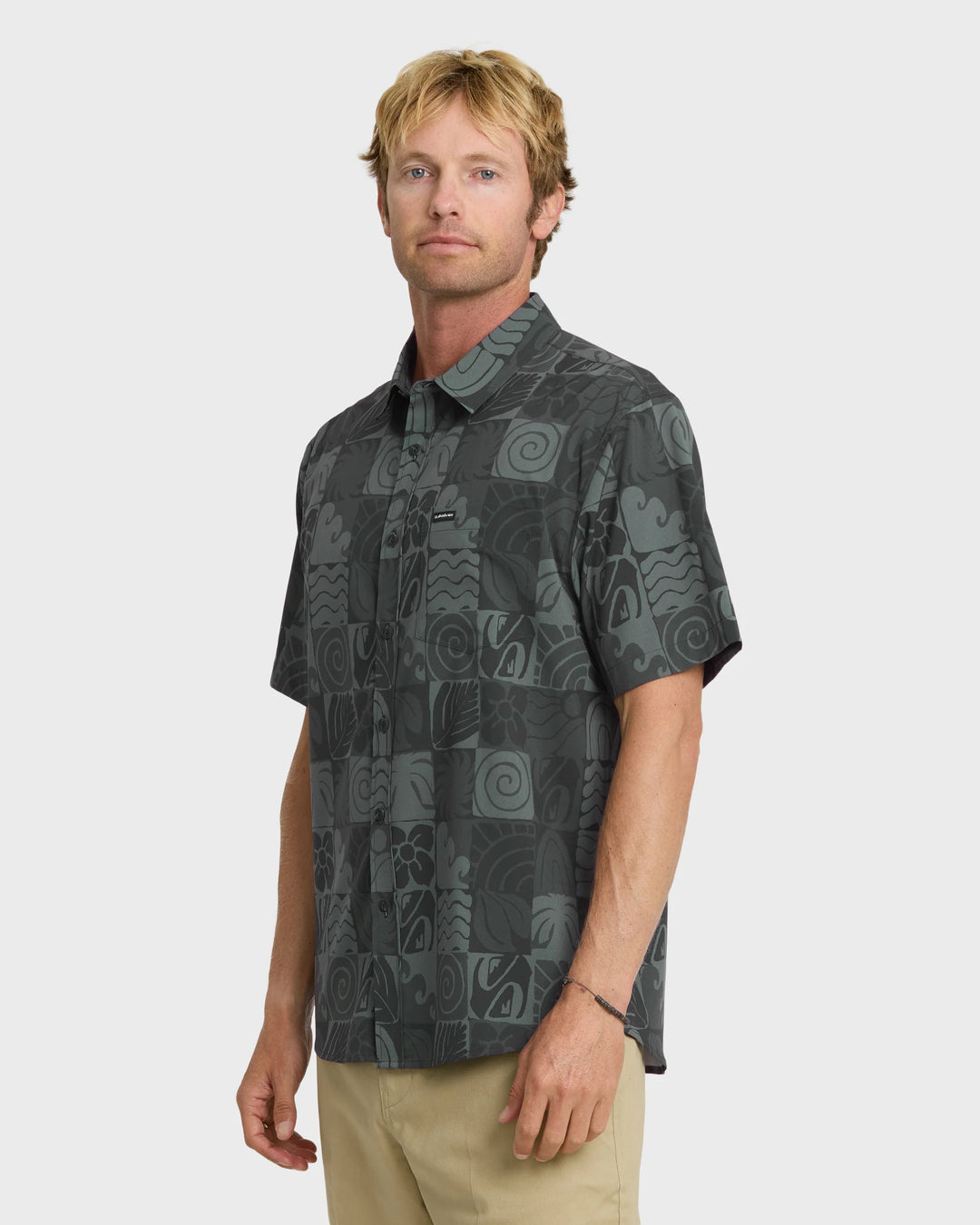 Quiksilver Men's Earth Geo Classic Stretch Short Sleeve Woven Shirt - Phantom - Sun Diego Boardshop