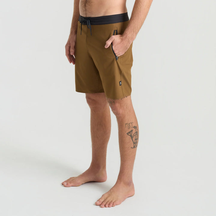 Roark Men's Venture Hybrid 18.5" Trunk - Otter - Sun Diego Boardshop