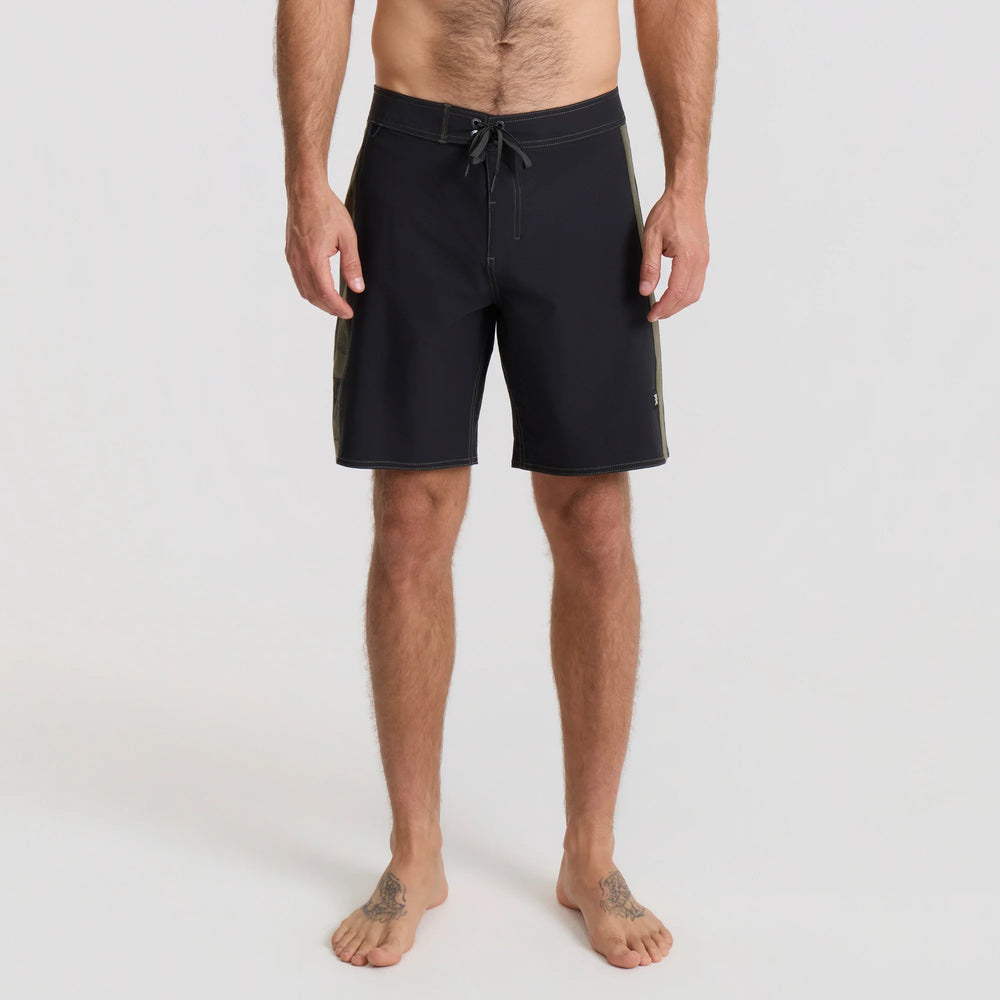Roark Men's Passage Panel 18.5" Boardshorts - Black 2 - Sun Diego Boardshop