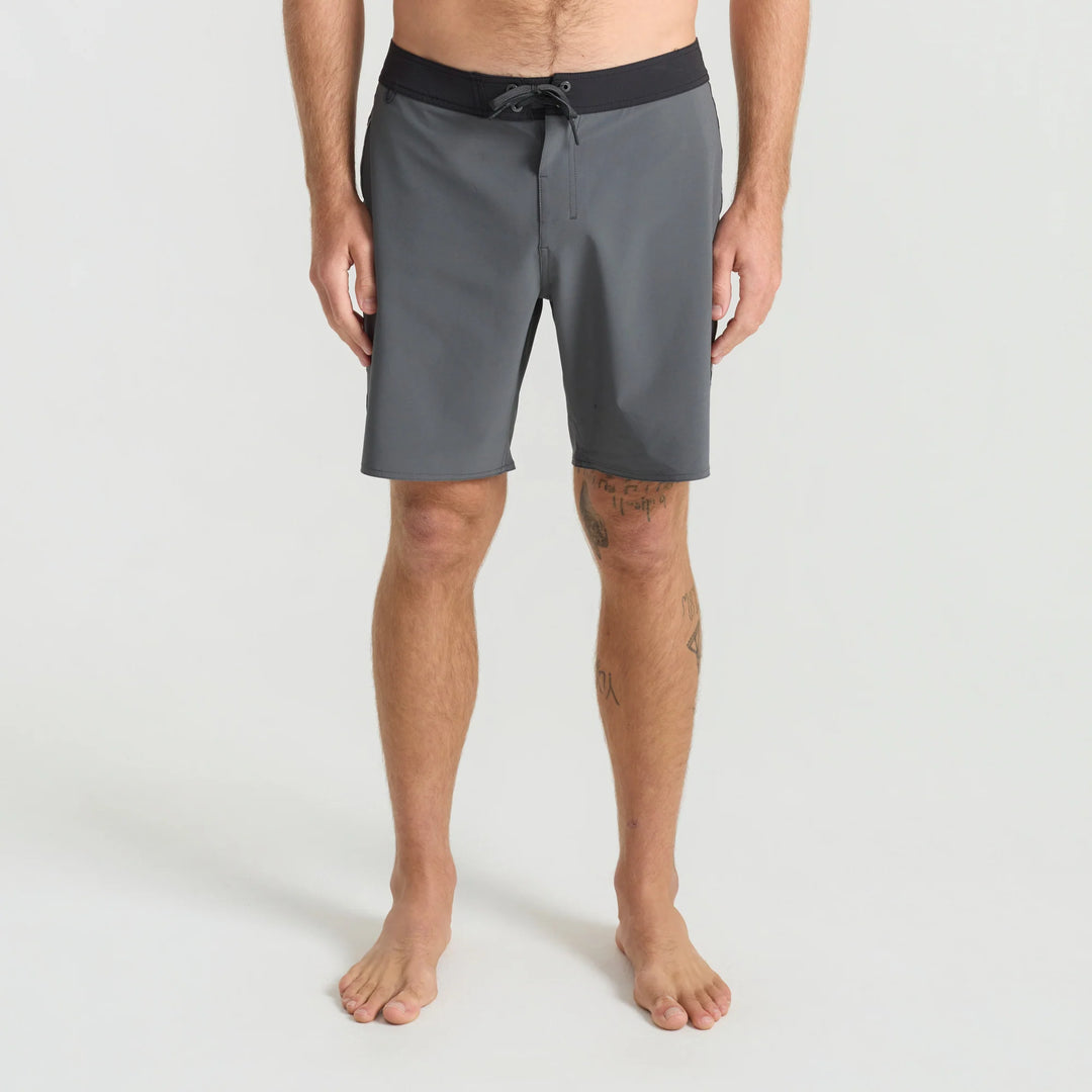 Roark Men's Passage 18.5" Boardshorts - Charcoal - Sun Diego Boardshop