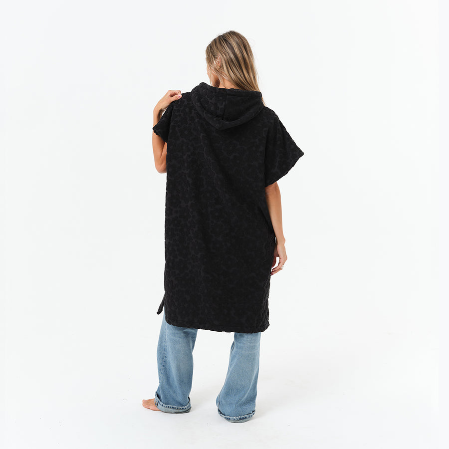 SLOWTIDE Ginny Changing Poncho S/M - BLACK - Sun Diego Boardshop