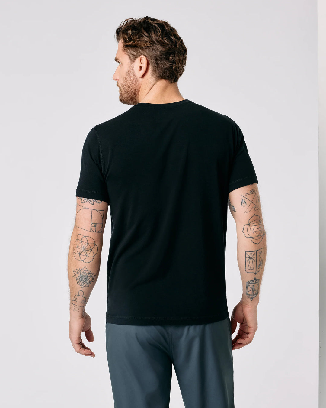 Vuori Men's Tuvalu Tee - Black - Sun Diego Boardshop