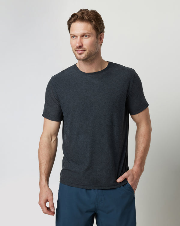 Vuori Strato Tech Tee - Charcoal Heather - Sun Diego Boardshop