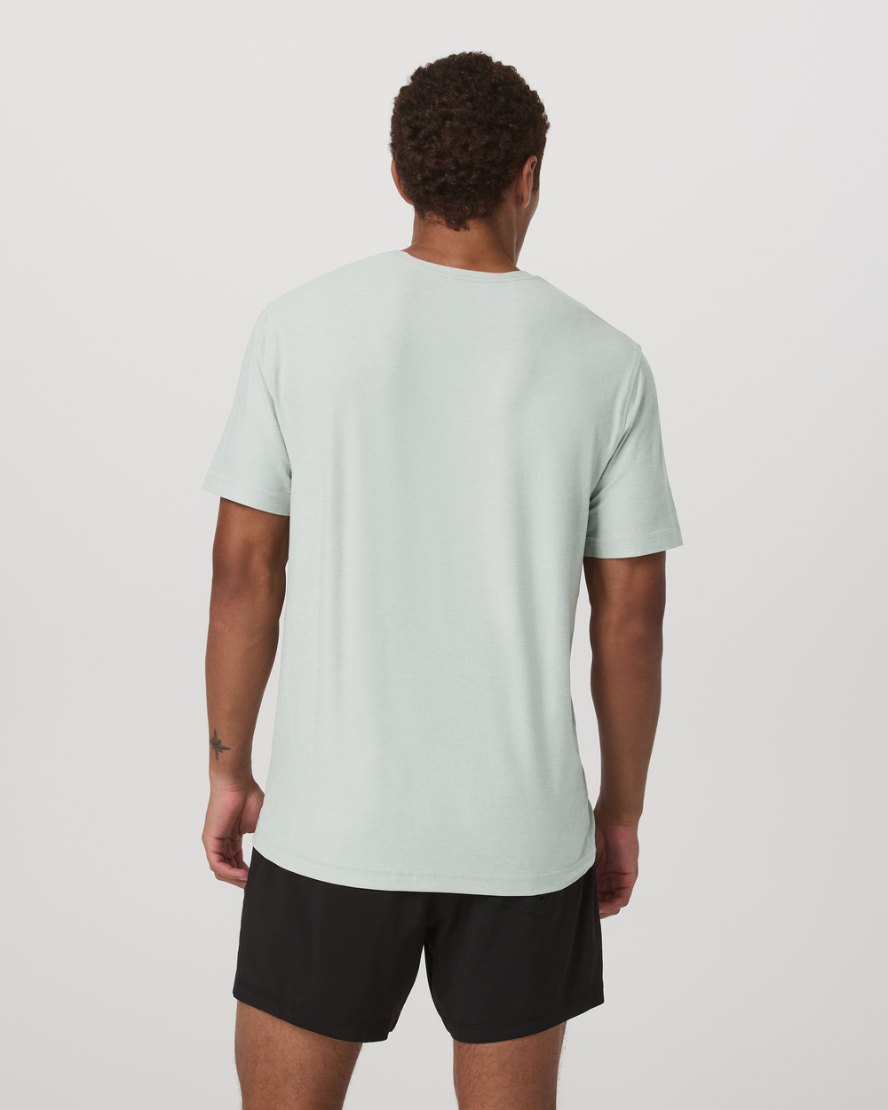 Vuori Men's Strato Tech Tee - Storm Blue Heather - Sun Diego Boardshop